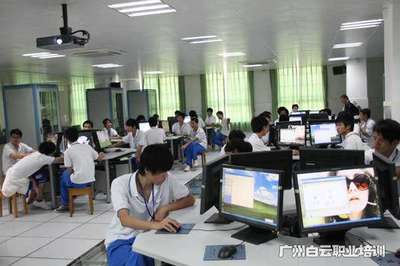 2012年广州计算机网站推广专业考证与就业难度分析